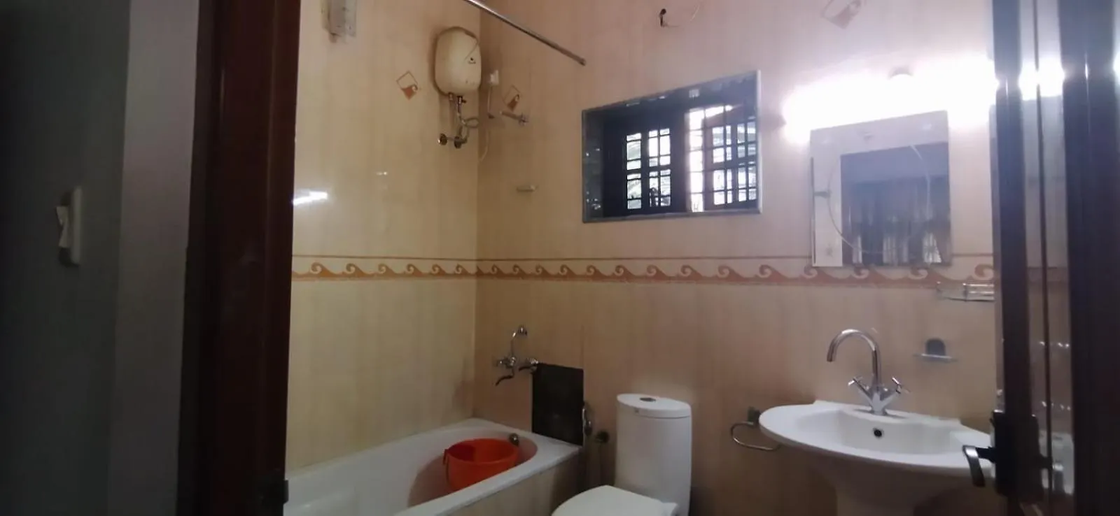 Aryabhadhra Cottatge7,Room-3 Kochi
